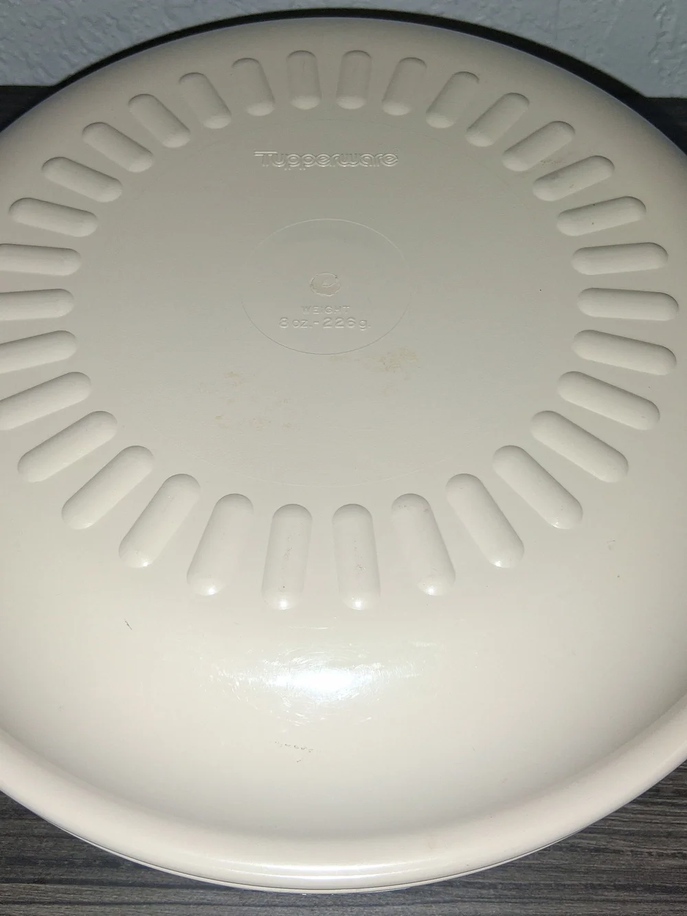 Vintage Tupperware Microwave Casserole Dish With Lid Beige 1 Quart Micro-Cook